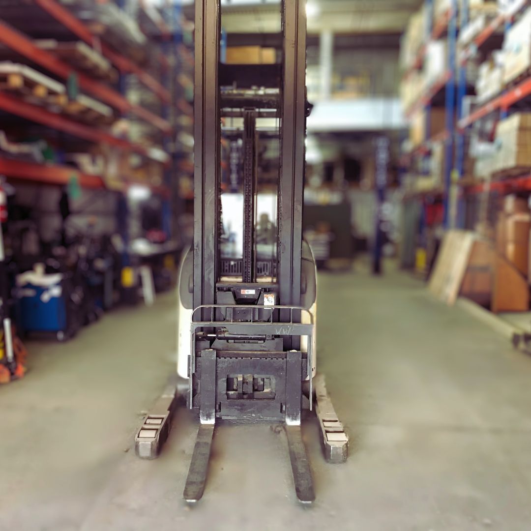 Crown 3000lbs Forklift - RD5725-30 (1)