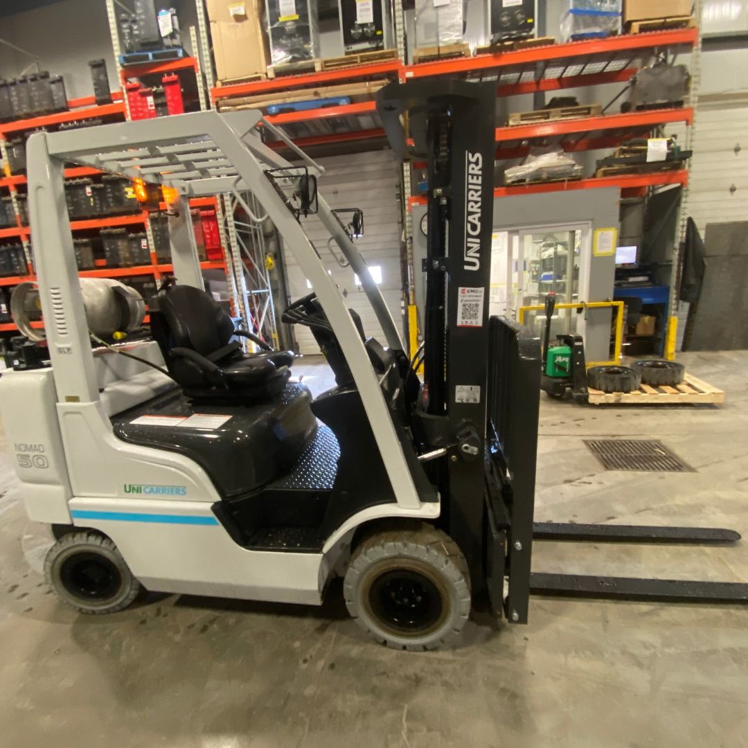 Chariot élévateur Unicarriers 5000lbs - AF50 (1)
