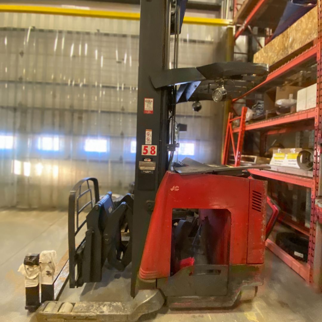 Chariot élévateur à allée étroite - 3200 lb - DR32TT