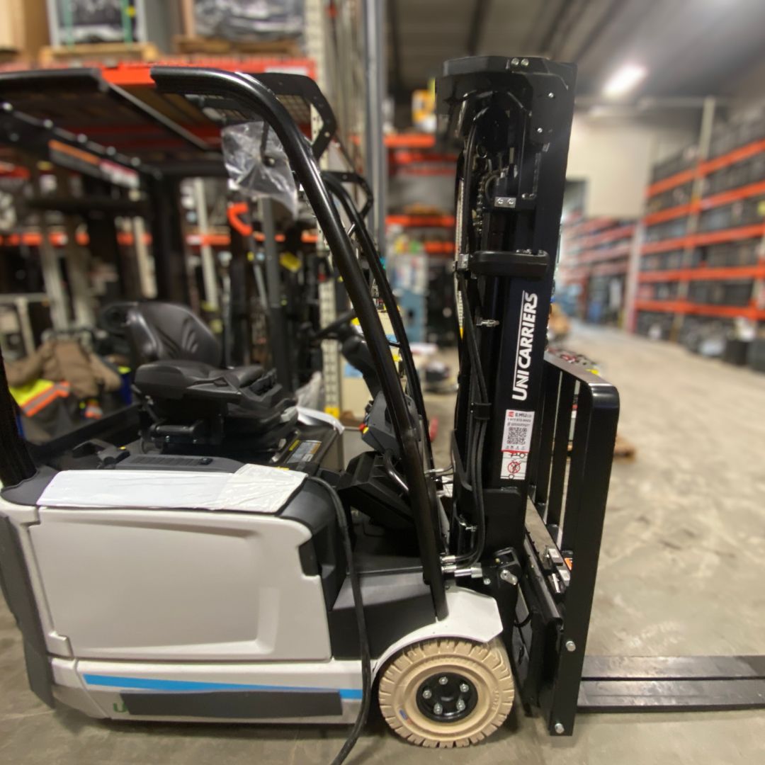 Unicarriers 3500lbs Forklift - MXST (1)