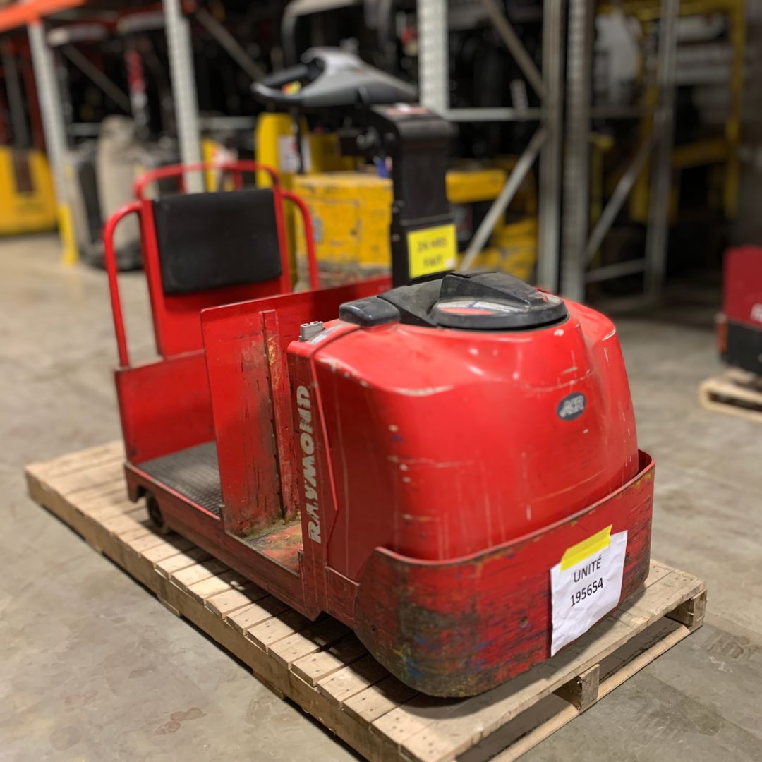 Raymond 10000lbs Tractor Forklift - 8610 (1)