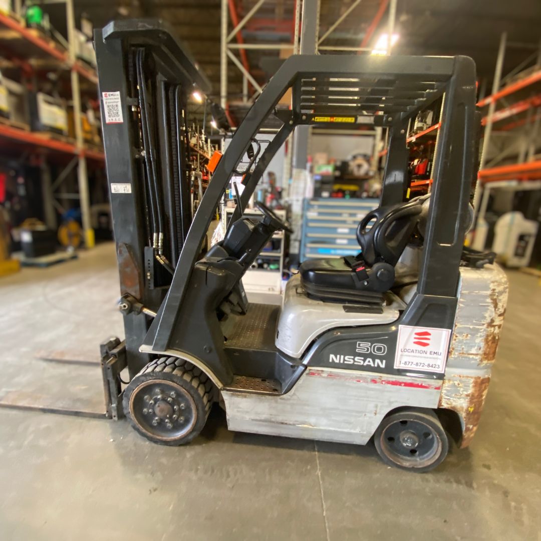 Chariot élévateur Nissan 5000lbs - CF50 (1)