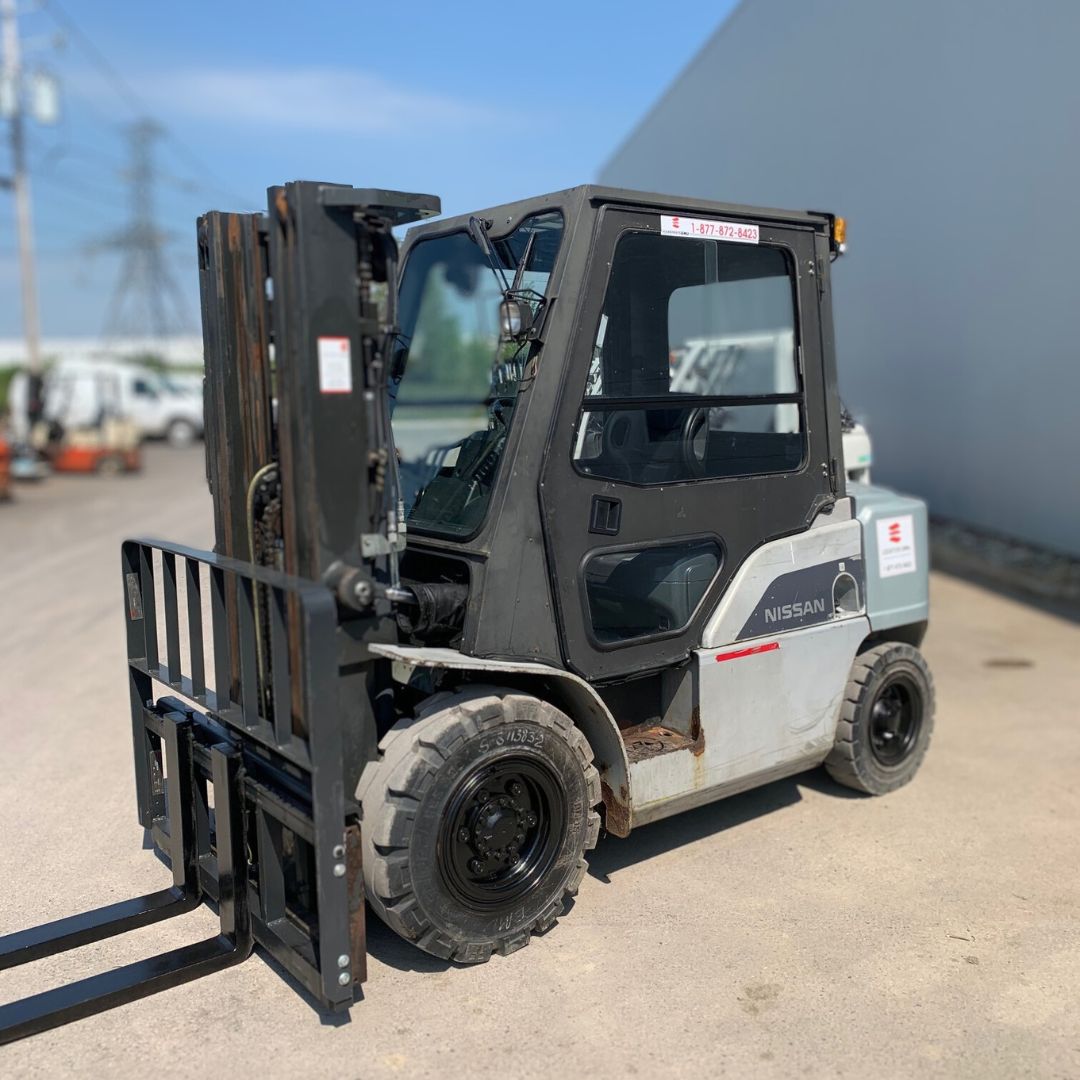 Chariot élévateur Nissan 9000lbs - PD90 (1)
