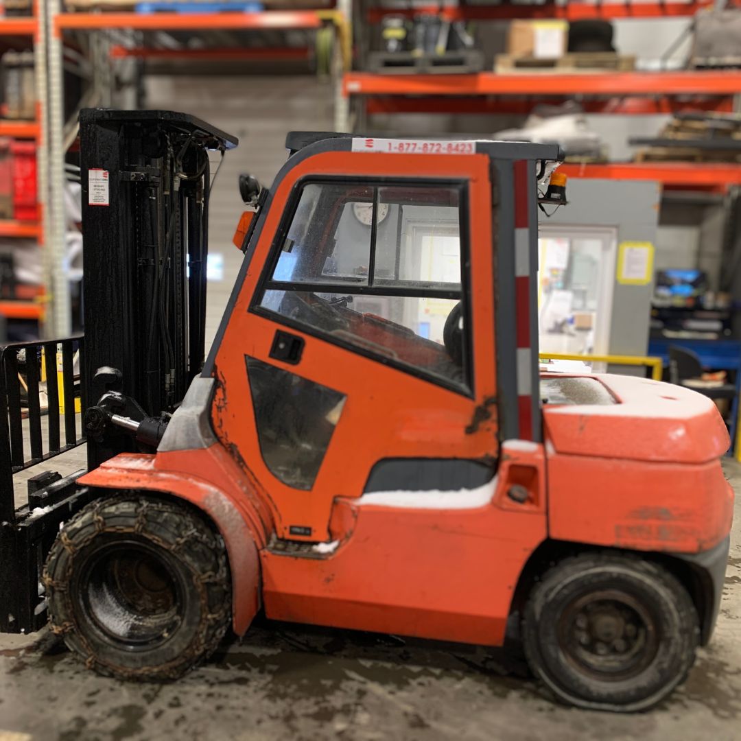 Toyota 7000lbs Forklift - 7FDU35 (1)