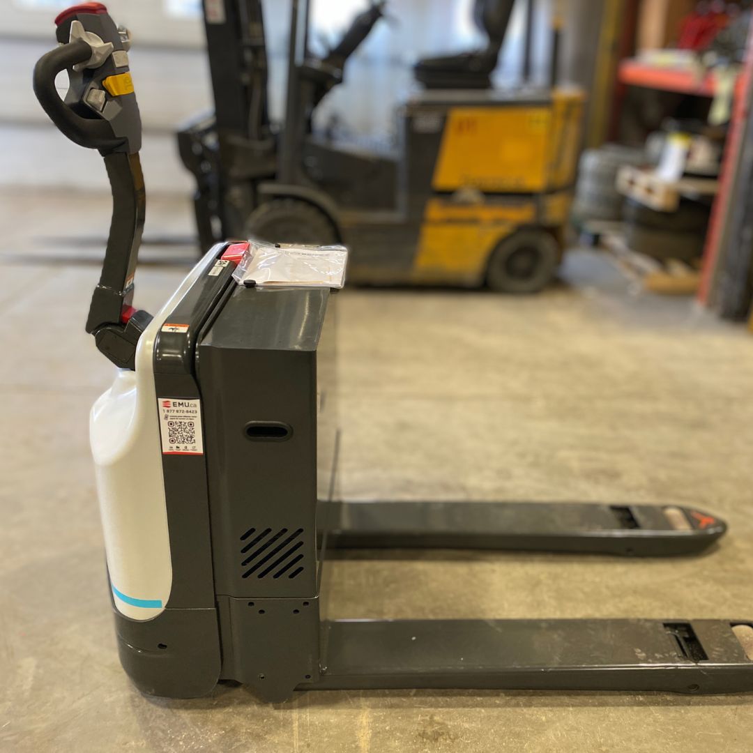 Transpalette à opérateur accompagnant - 4500 lb - WLX45S