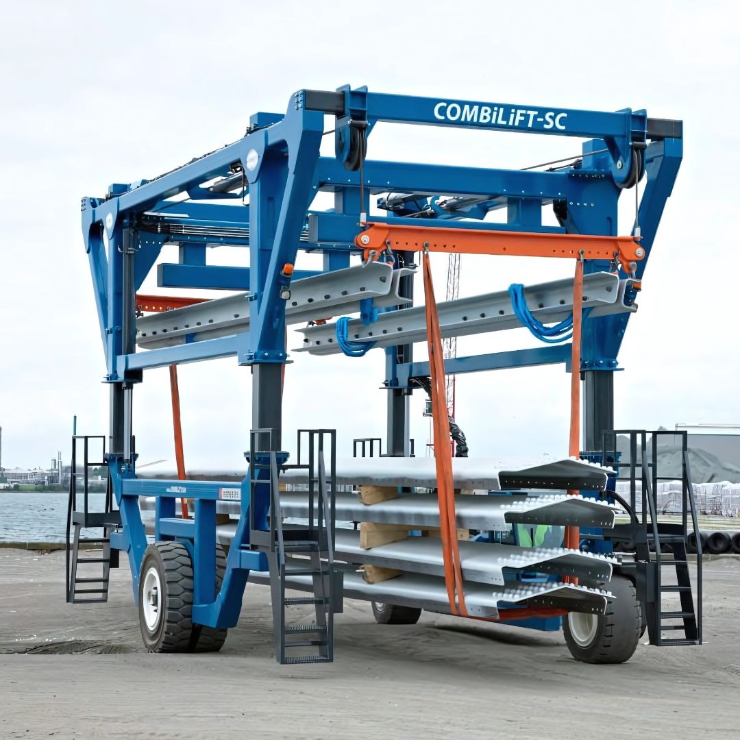 Straddle Carrier - Green Energy Industry - Combi-SC