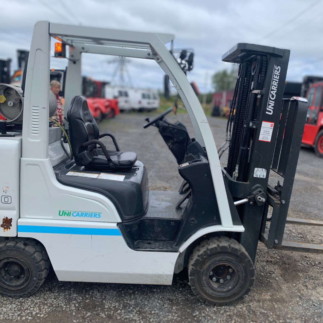 Chariot élévateur Unicarriers 5000lbs - AF50 (1)