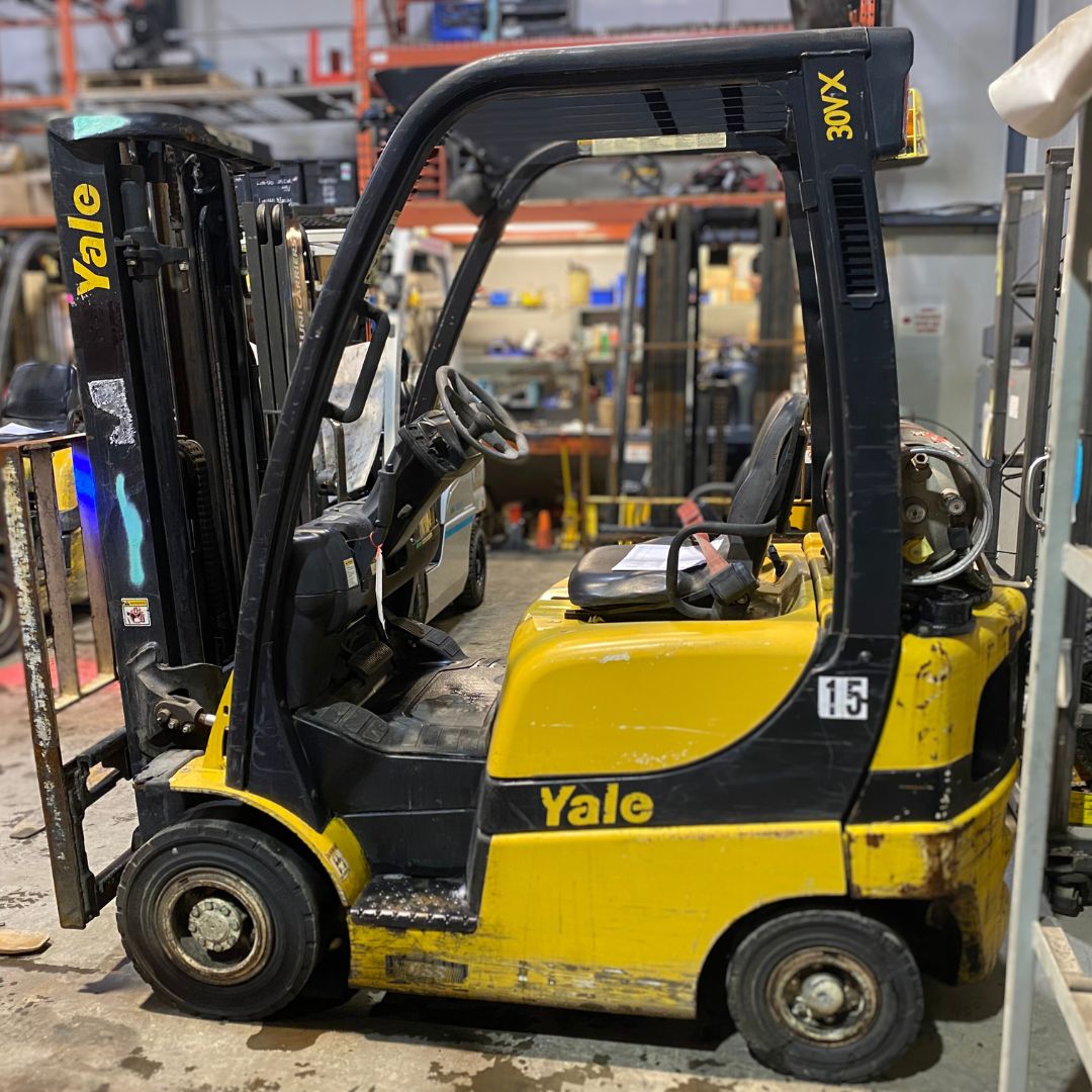 Yale 3000lbs Forklift - GLP030 (1)