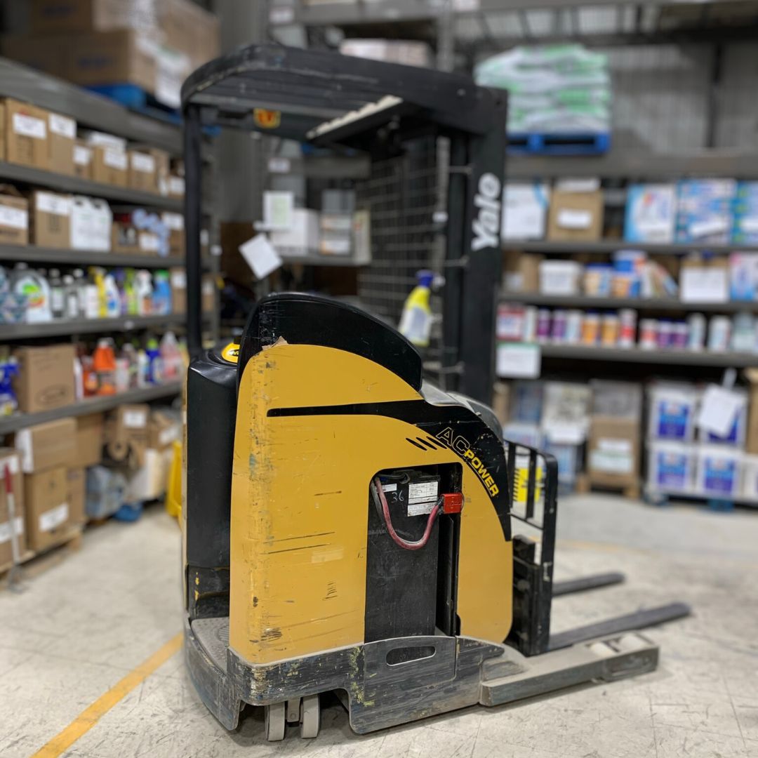 Yale 4000lbs Forklift - NR040DA (1)