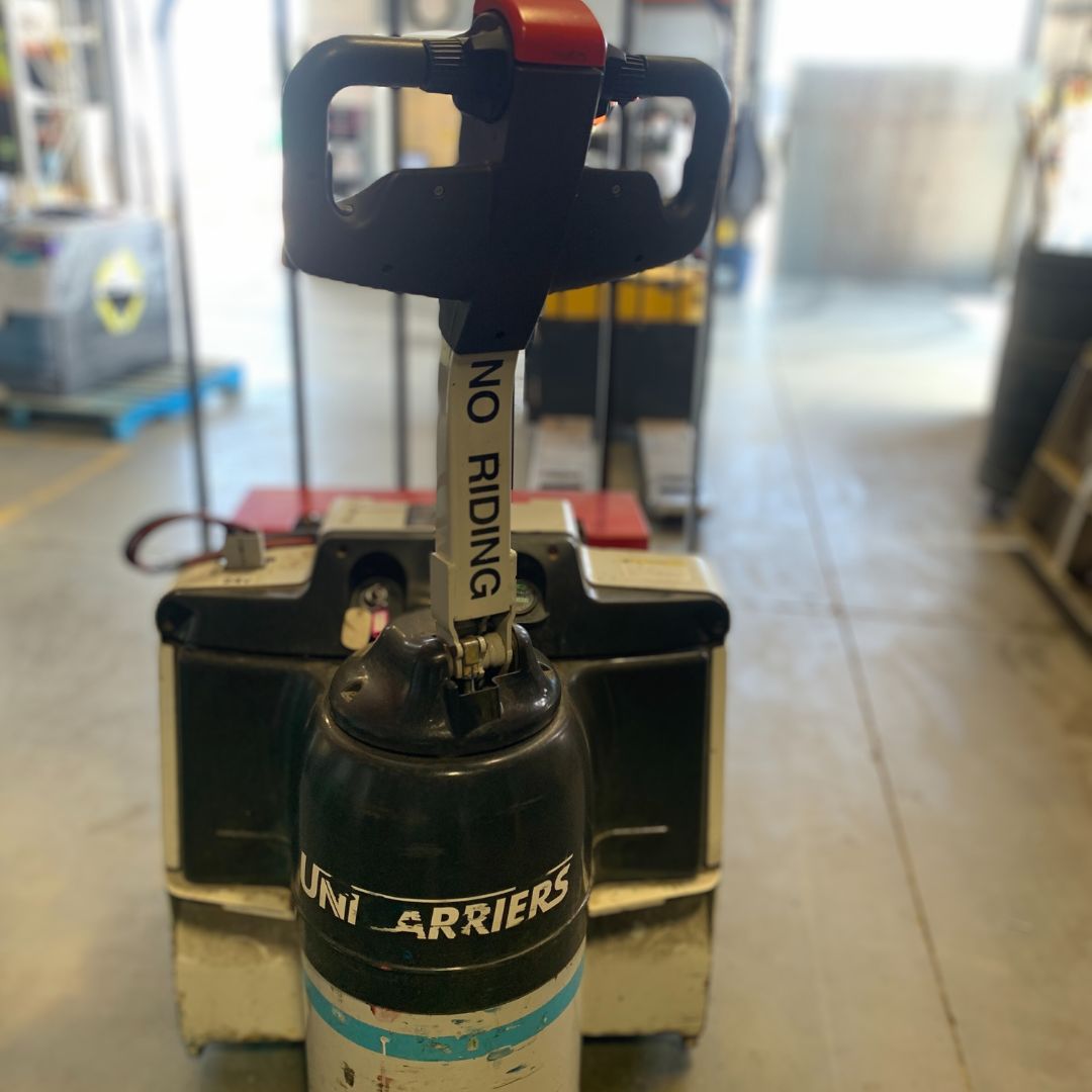 Unicarriers 6000lbs pallet truck - WPX60B (1)