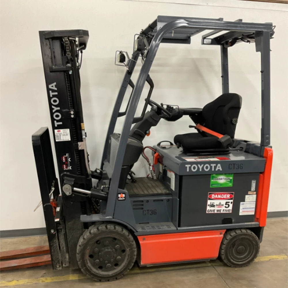 Unique opportunity - TOYOTA forklift - 5000 lb - 8FBCU25