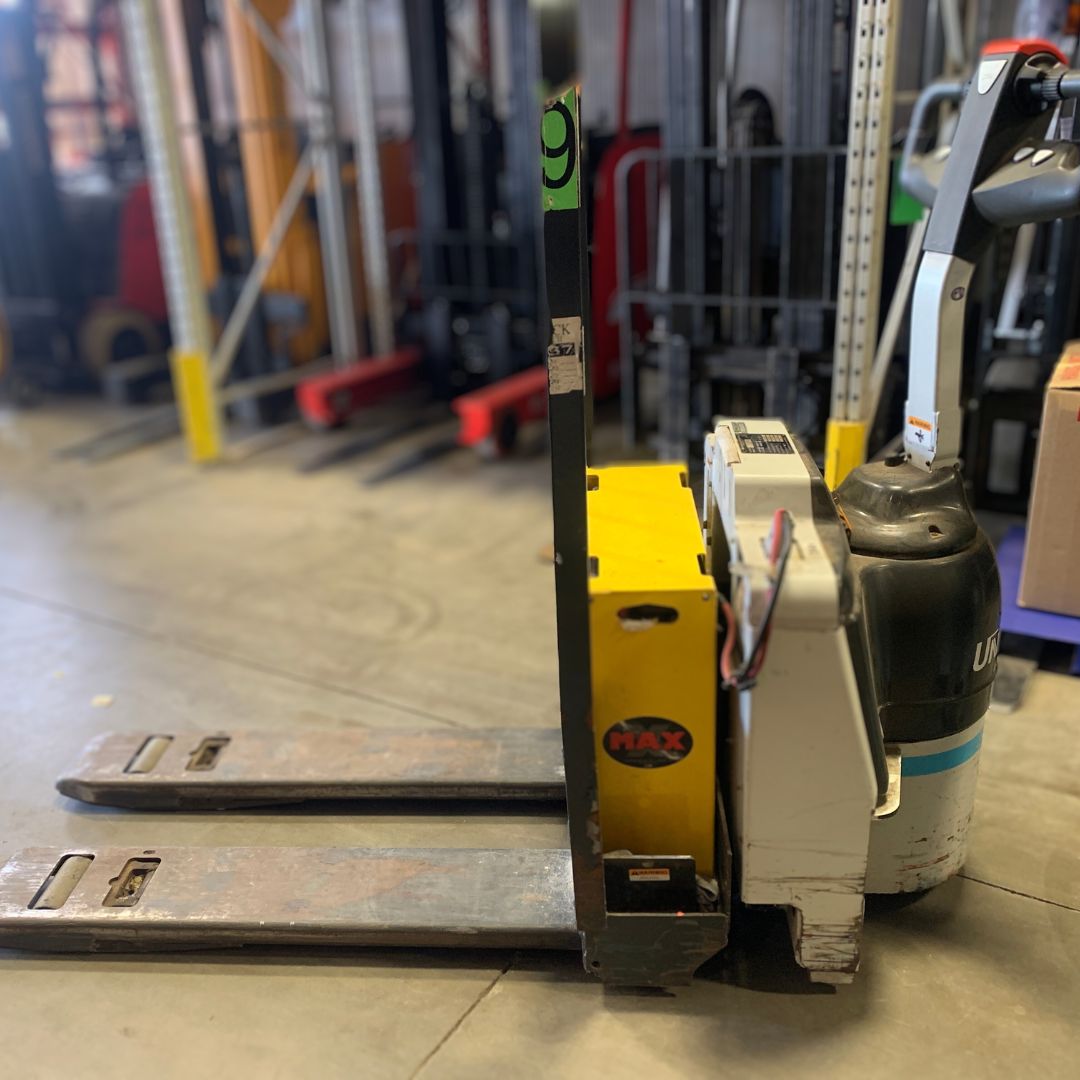 Unicarriers 6000lbs pallet truck - WPX60B (2)