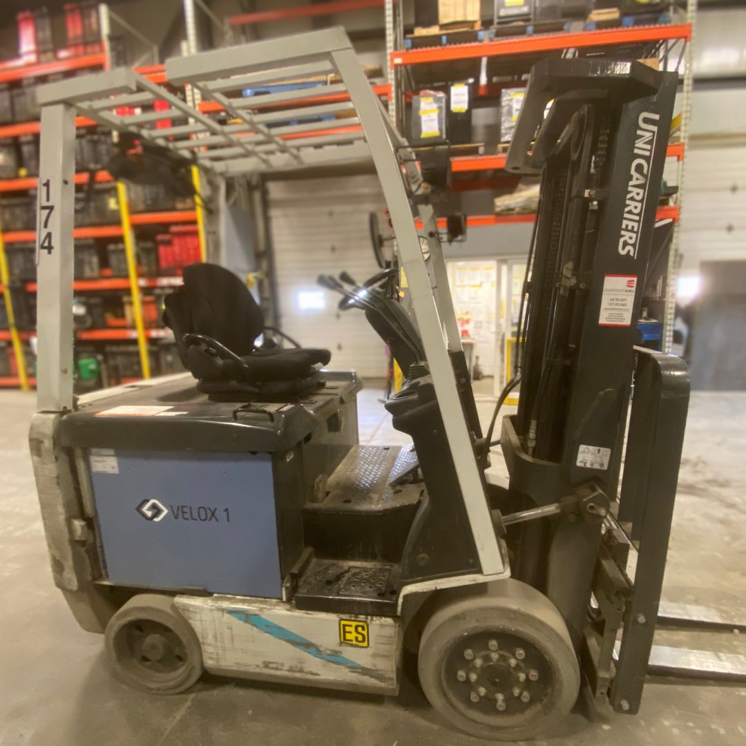 Chariot élévateur à 4 roues électrique à conducteur assis - 5000 lb - BXC50N