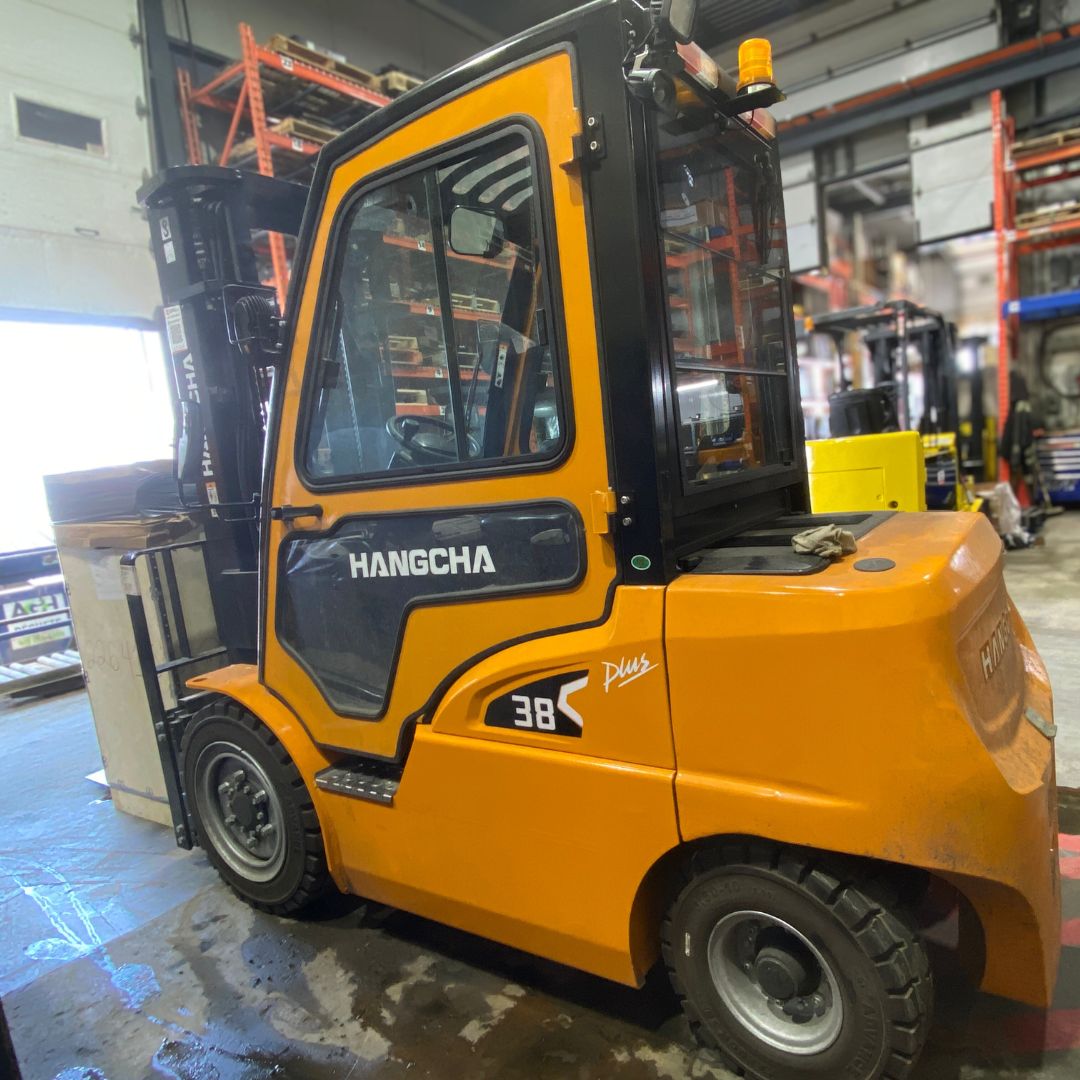 Chariot élévateur électrique Hangcha - 7500 lb - CPD38
