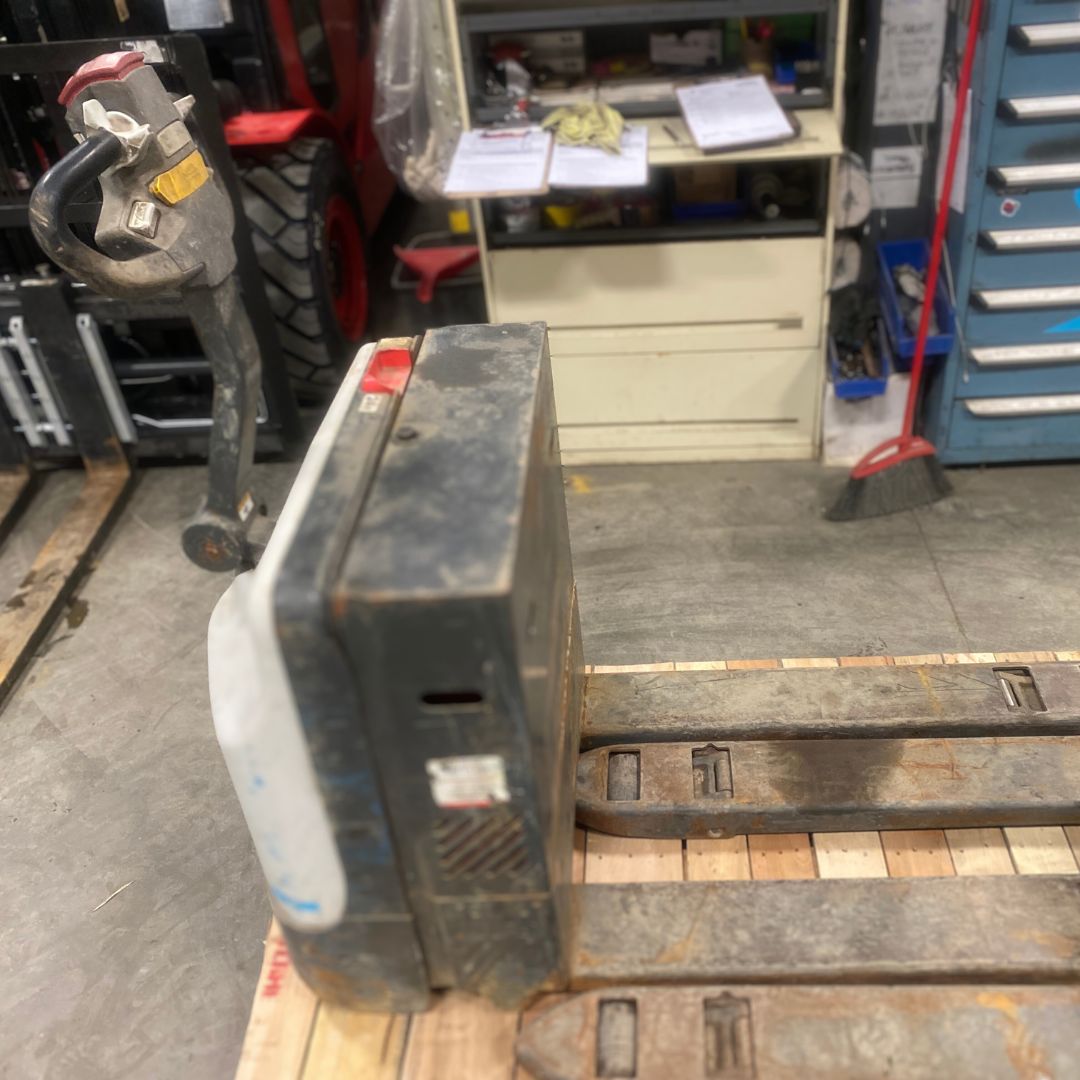 Transpalette à opérateur accompagnant - 4500 lb - WLX45S