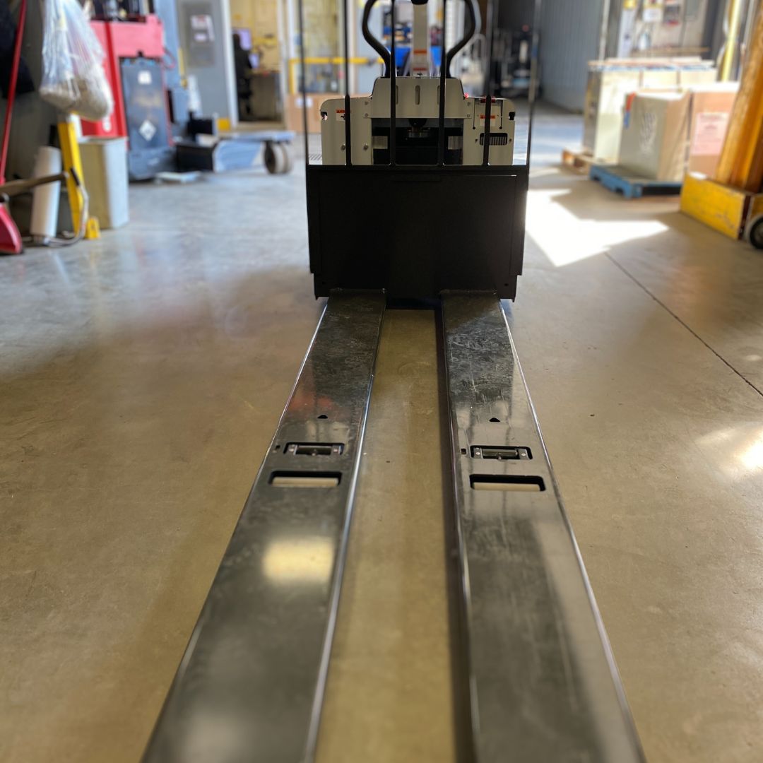 Unicarriers 8000lbs pallet truck - RPX80B (2)