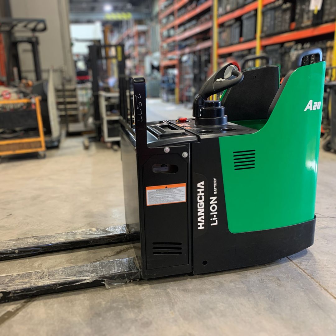 Operator-operated pallet truck - 4500 lb - CBD20