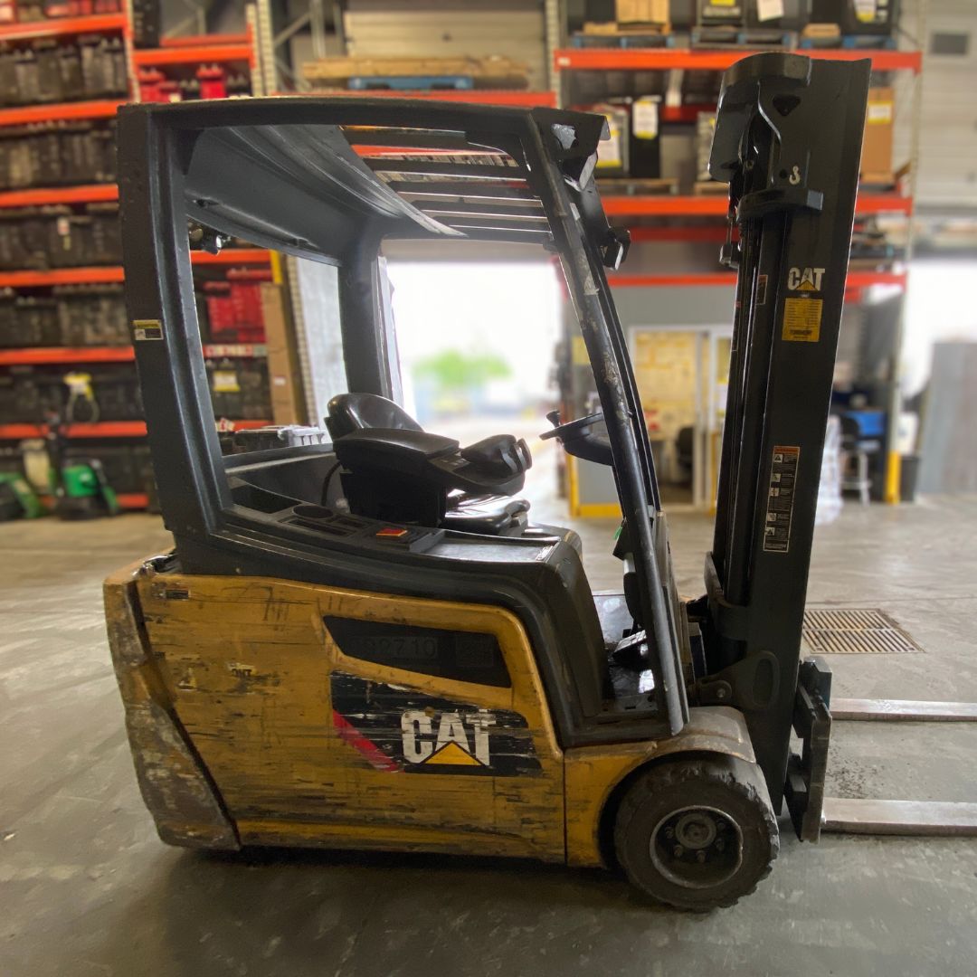 Chariot élévateur électrique Caterpillar - 4000 lb - 2ET4000