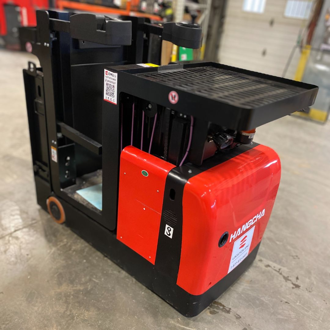 Préparateur de commande à poste de conduite élevable pour petite charge - 1100 lb - CJD05