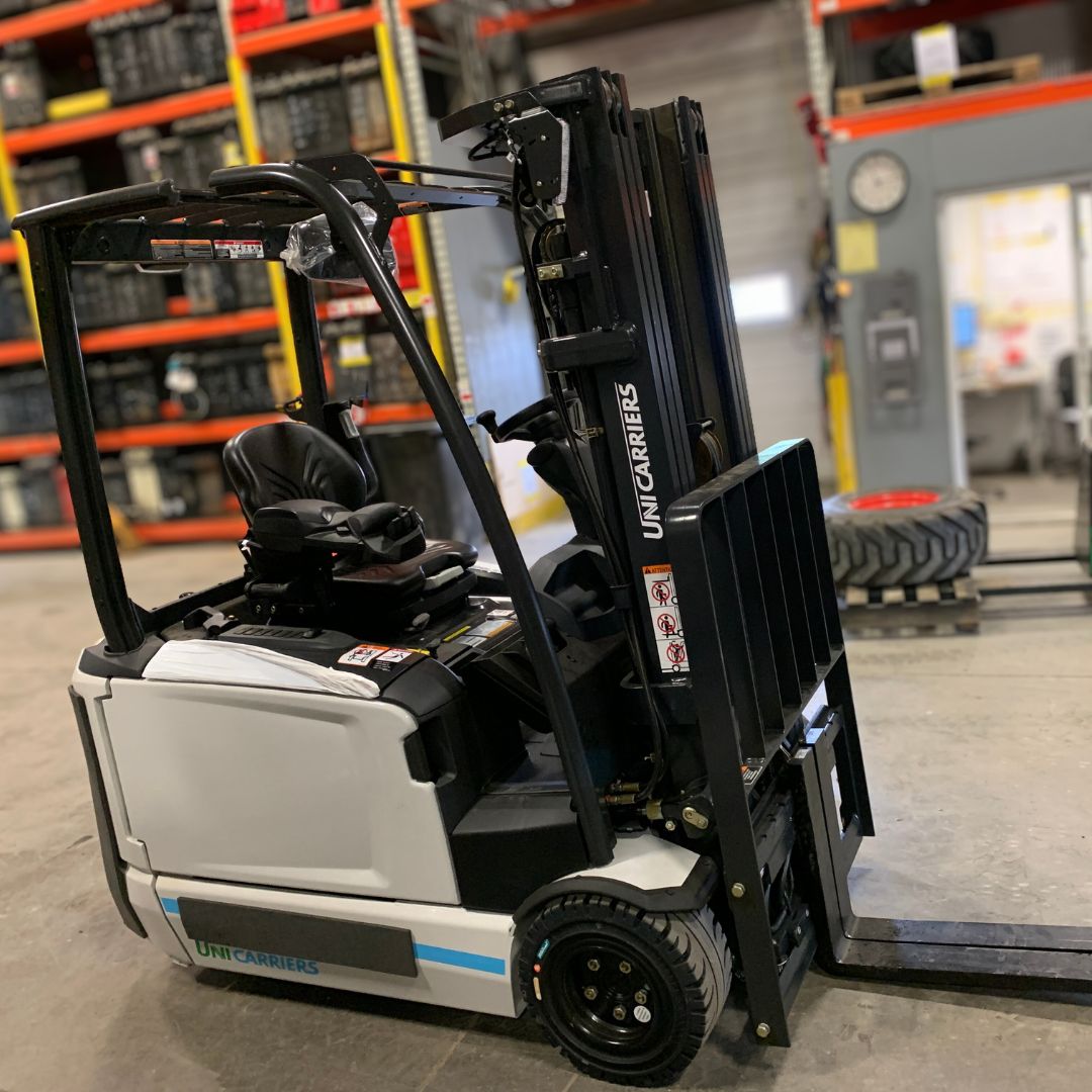 Chariot élévateur électrique Unicarriers - 4000 lb - MXST20