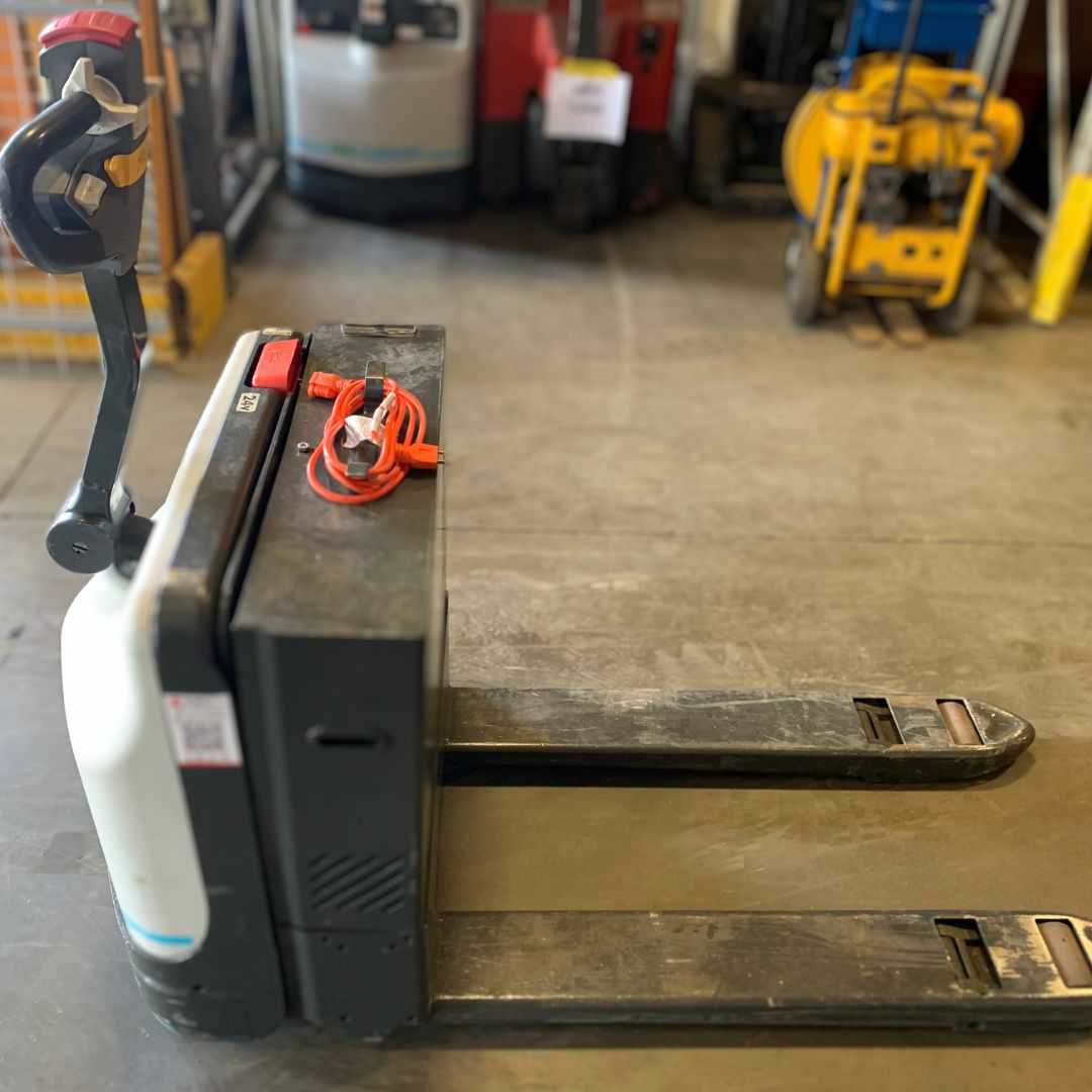 Transpalette Unicarriers 4500lbs - WLX45S (2)