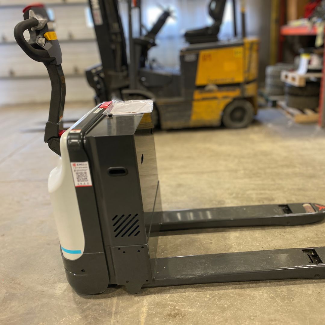 Transpalette à opérateur accompagnant - 4500 lb - WLX45S