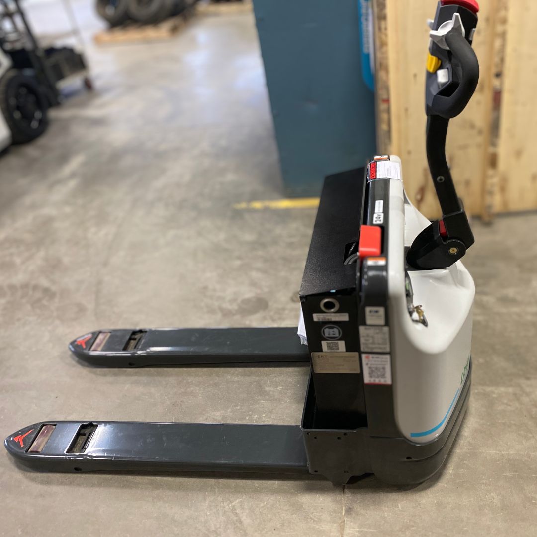 Transpalette à opérateur accompagnant - 4500 lb - WLX45S