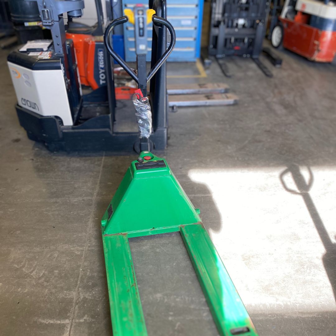 Hangcha 3000lbs Pallet Truck - CBD15 (2)