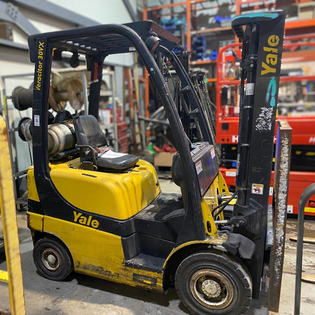 Yale 3000lbs Forklift - GLP030 (2)