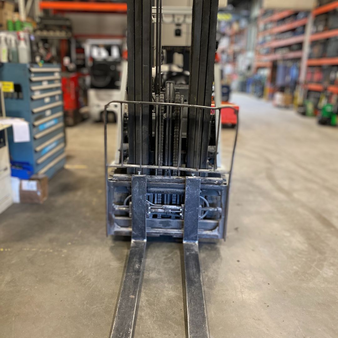 Chariot élévateur Unicarriers 6000lbs - CF60LP (3)