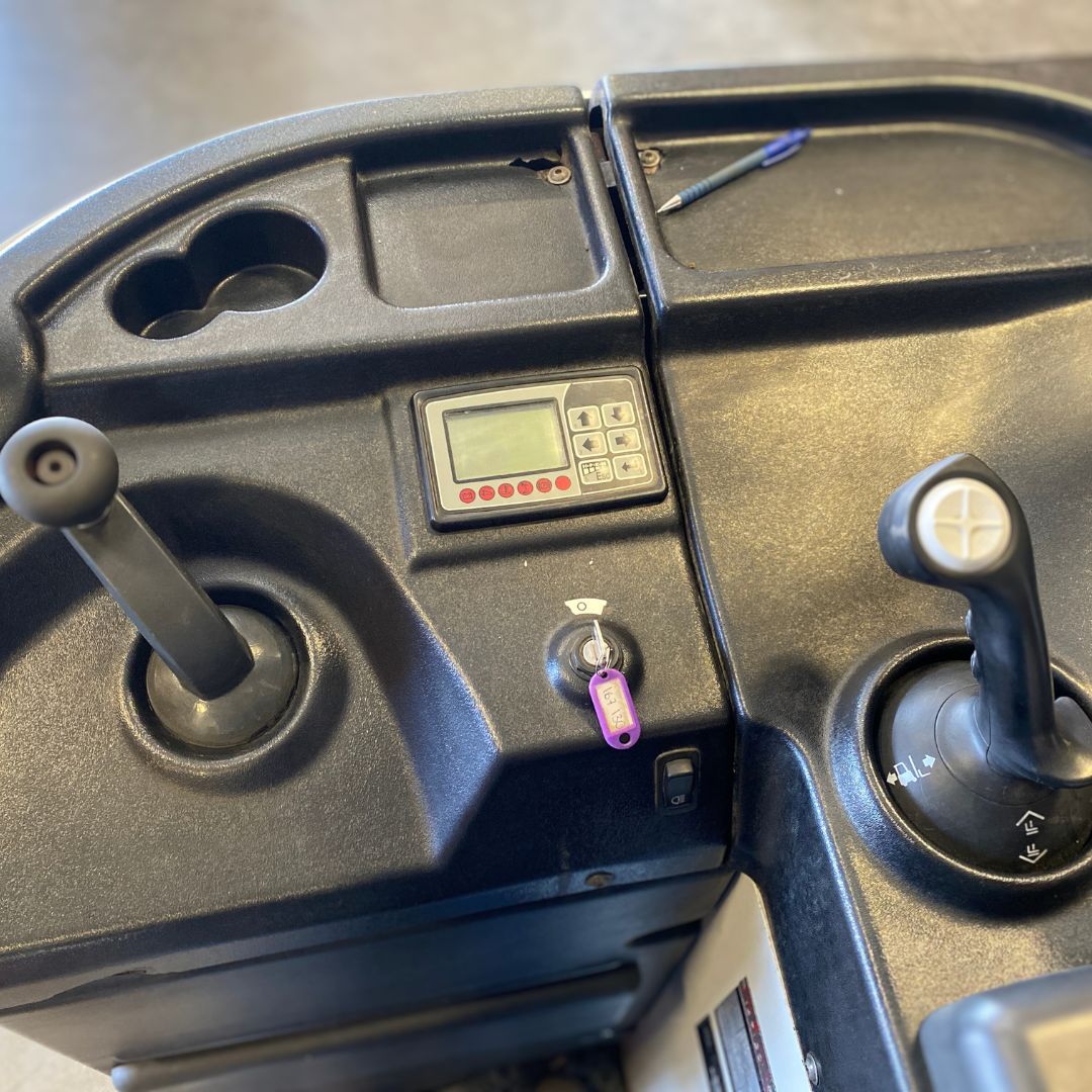 Chariot élévateur Nissan 3000lbs - SCX30N (3)