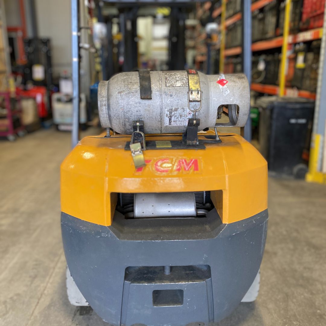 Chariot élévateur à combustion interne avec pneus pneumatiques - 5000 lb - FG25T3L