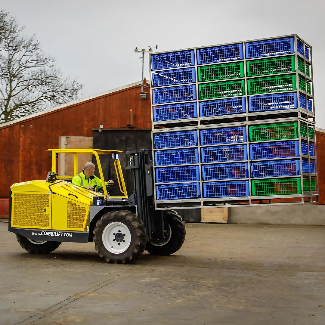 Various straddle carriers - Combi-RT