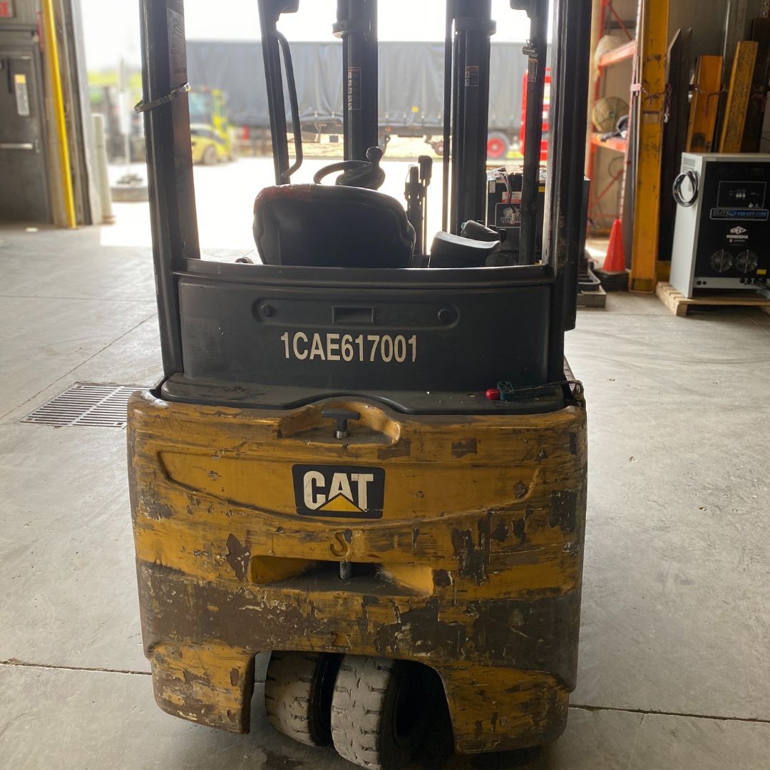 Chariot élévateur électrique Caterpillar - 4000 lb - 2ET4000