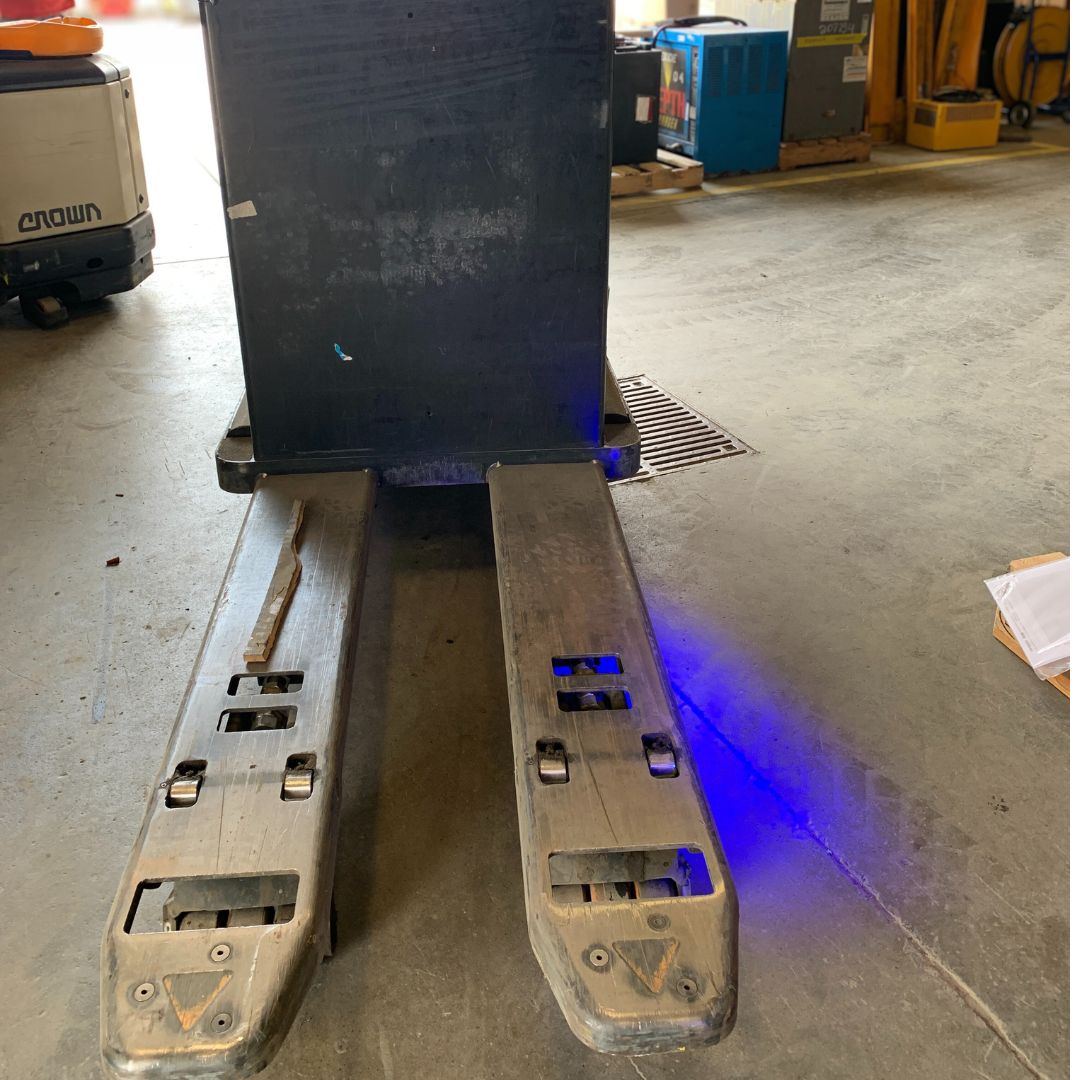 Crown Pallet Truck - 6000 lb - PC4500