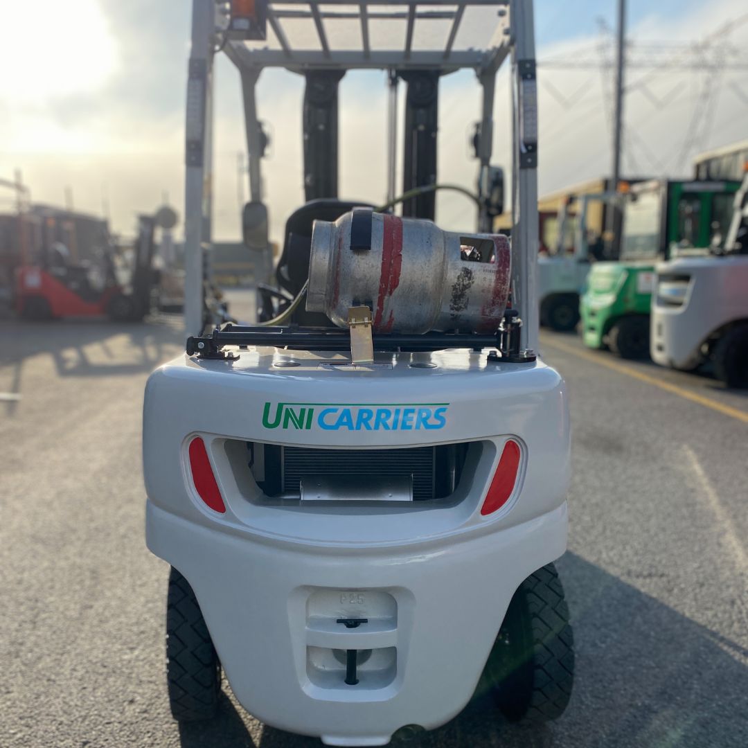 Chariot élévateur Unicarriers 5000lbs - PF50 (3)