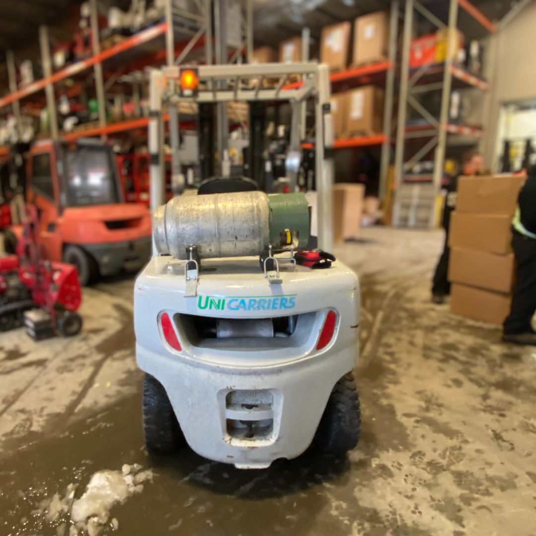 Chariot élévateur Unicarriers 6000lbs - PF60 (3)