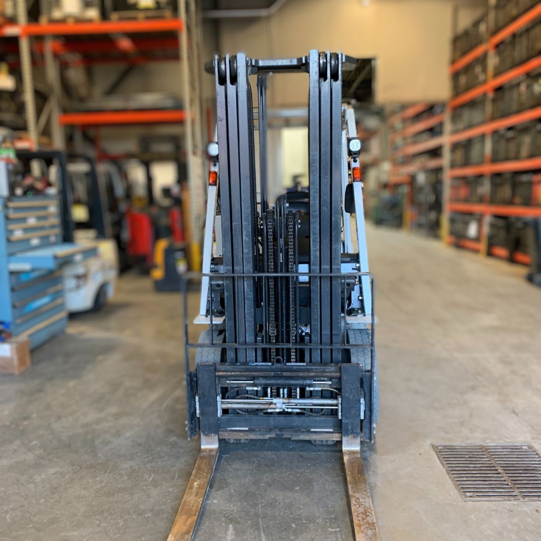 Chariot élévateur Unicarriers 5000lbs - PF50 (3)