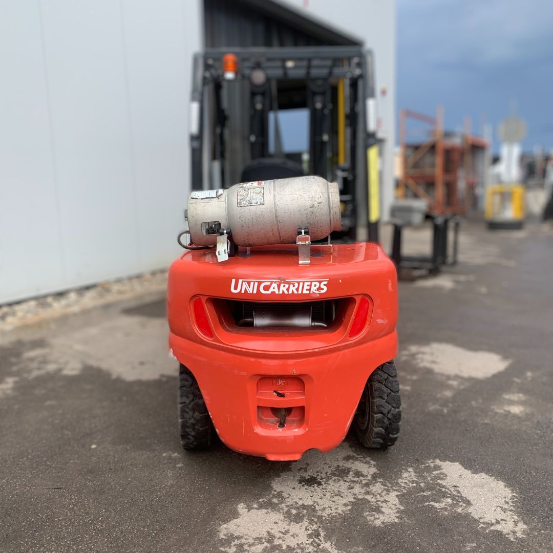 Chariot élévateur Unicarriers 7000lbs - PF70 (3)