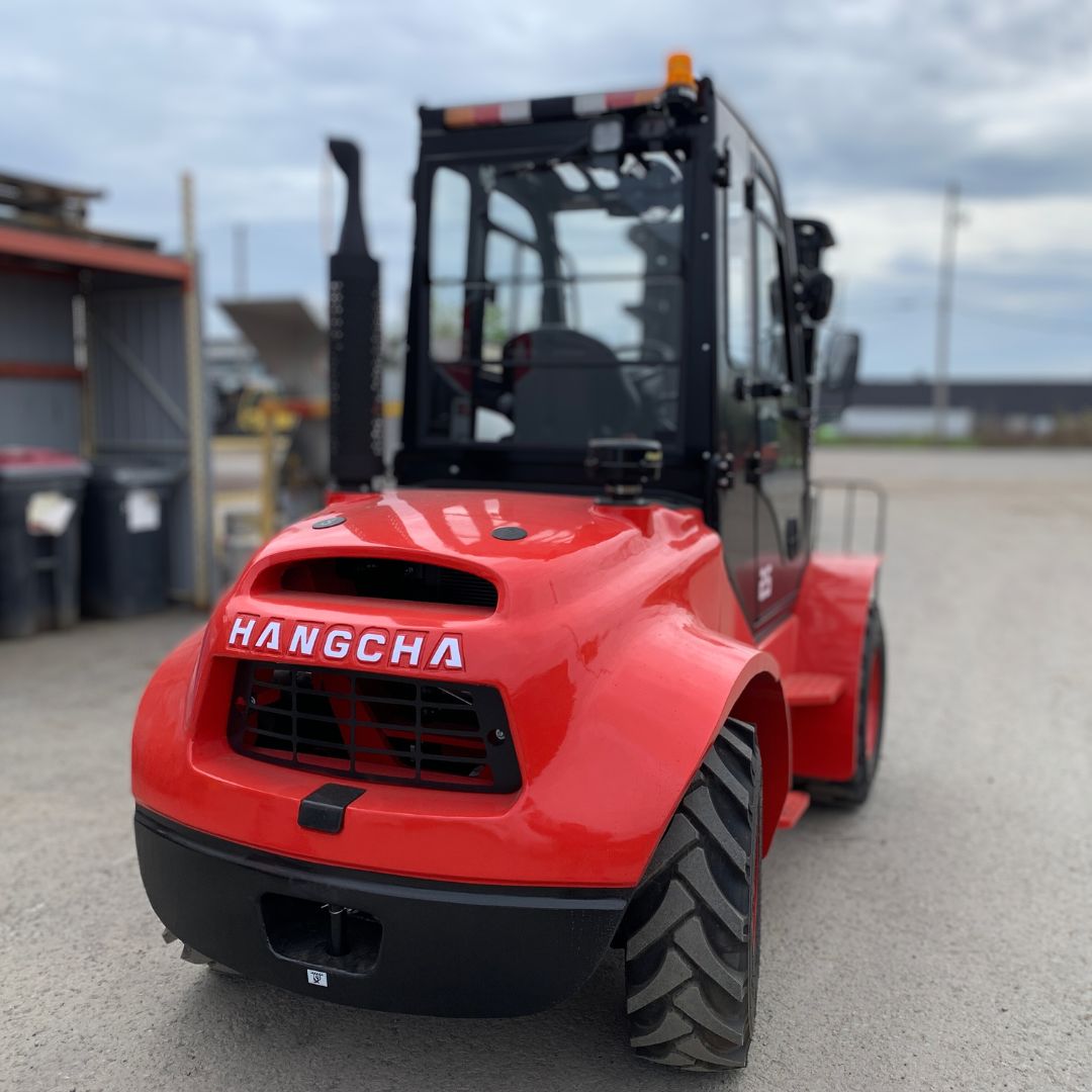 Chariot élévateur à combustion tout terrain - 5000 lb - CPCD25