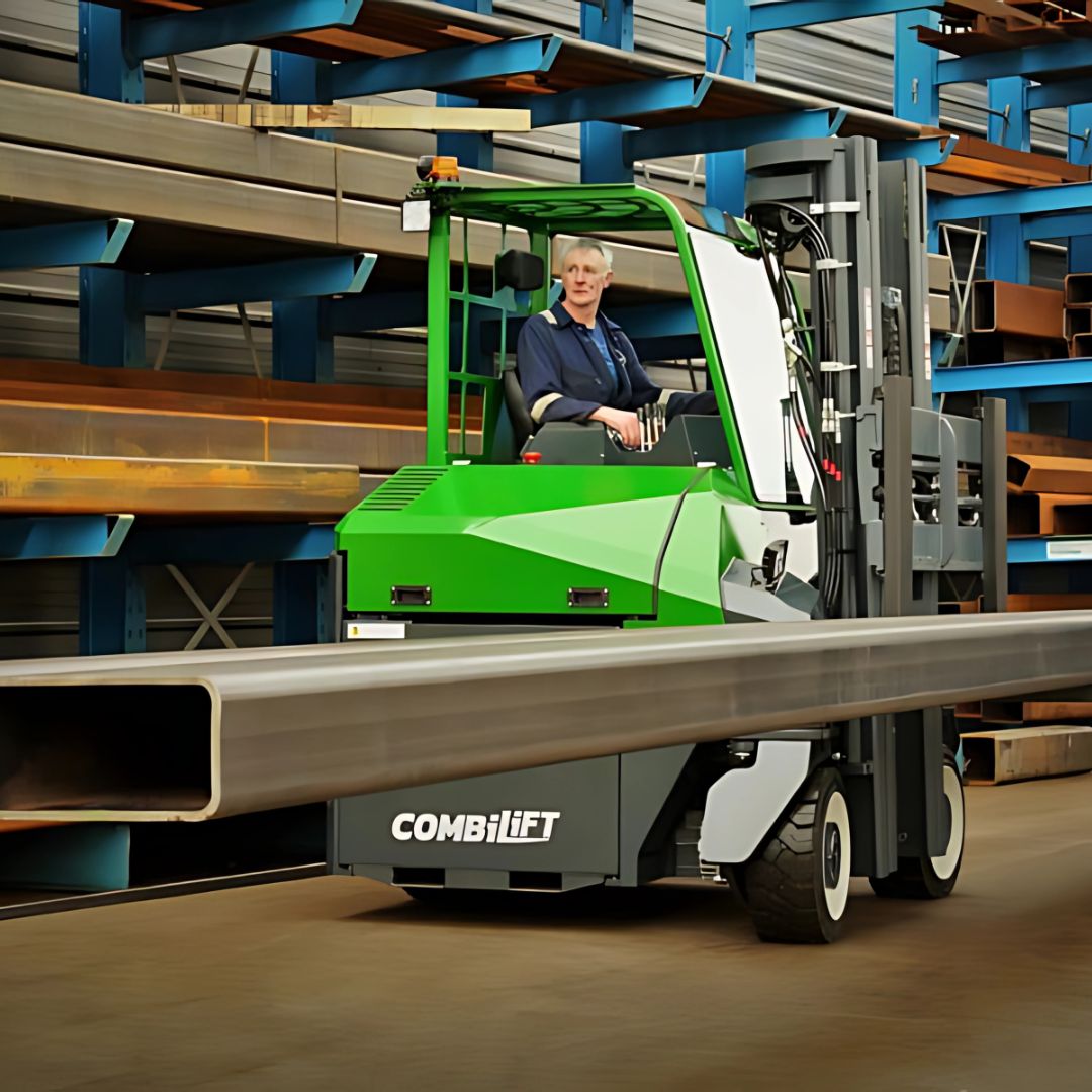Combi-CB4E multidirectional forklift