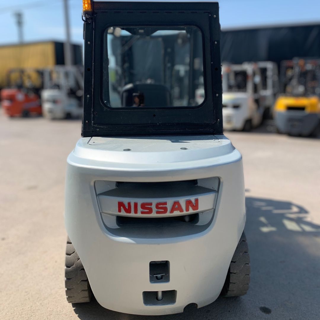 Chariot élévateur Nissan 9000lbs - PD90 (3)