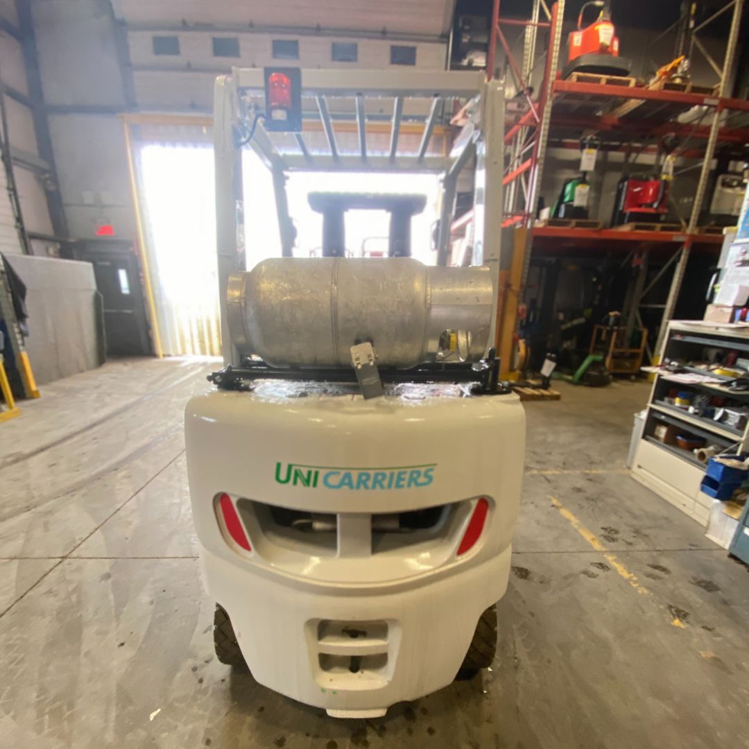Chariot élévateur Unicarriers 5000lbs - AF50 (3)