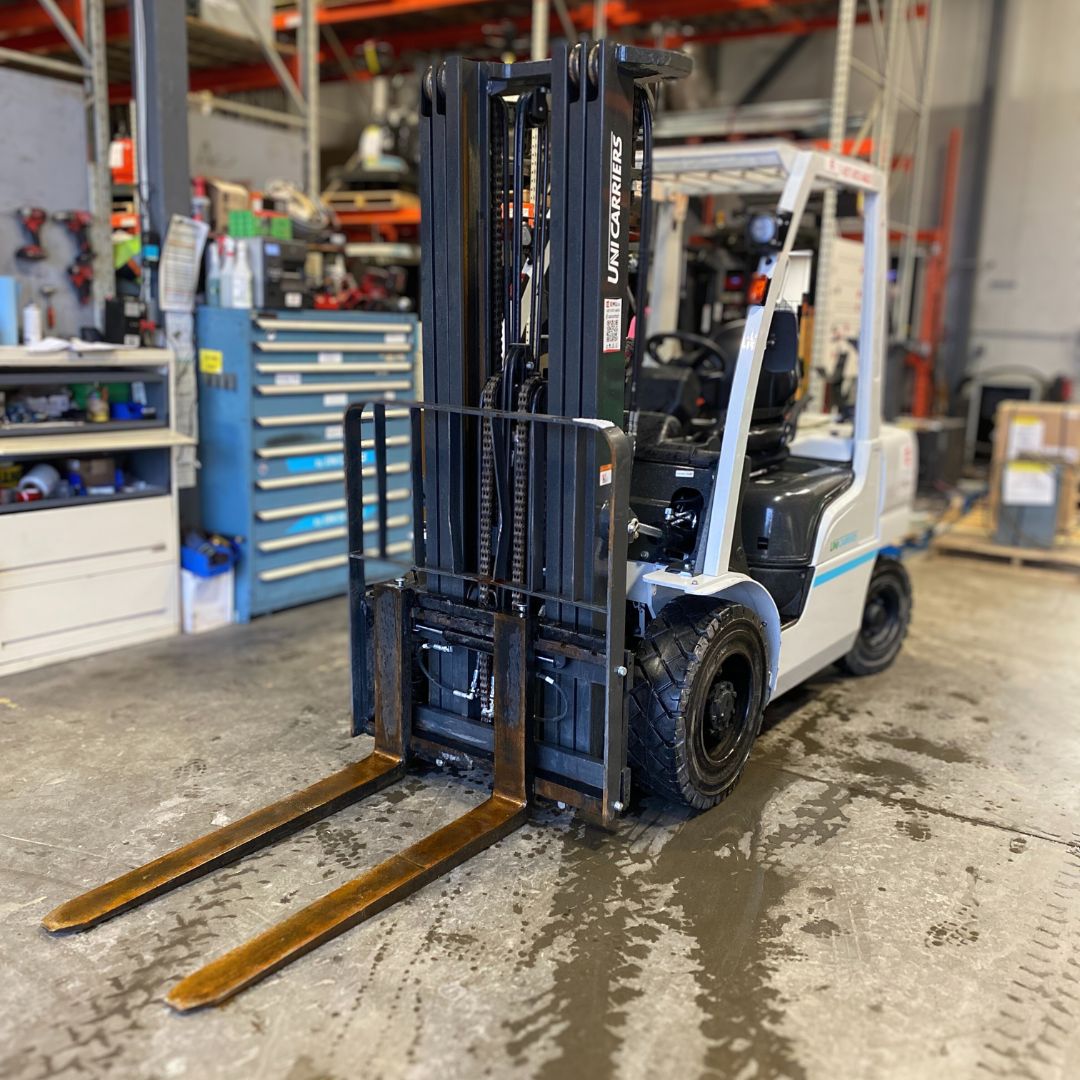 Chariot élévateur Unicarriers 6000lbs - PF60 (3)