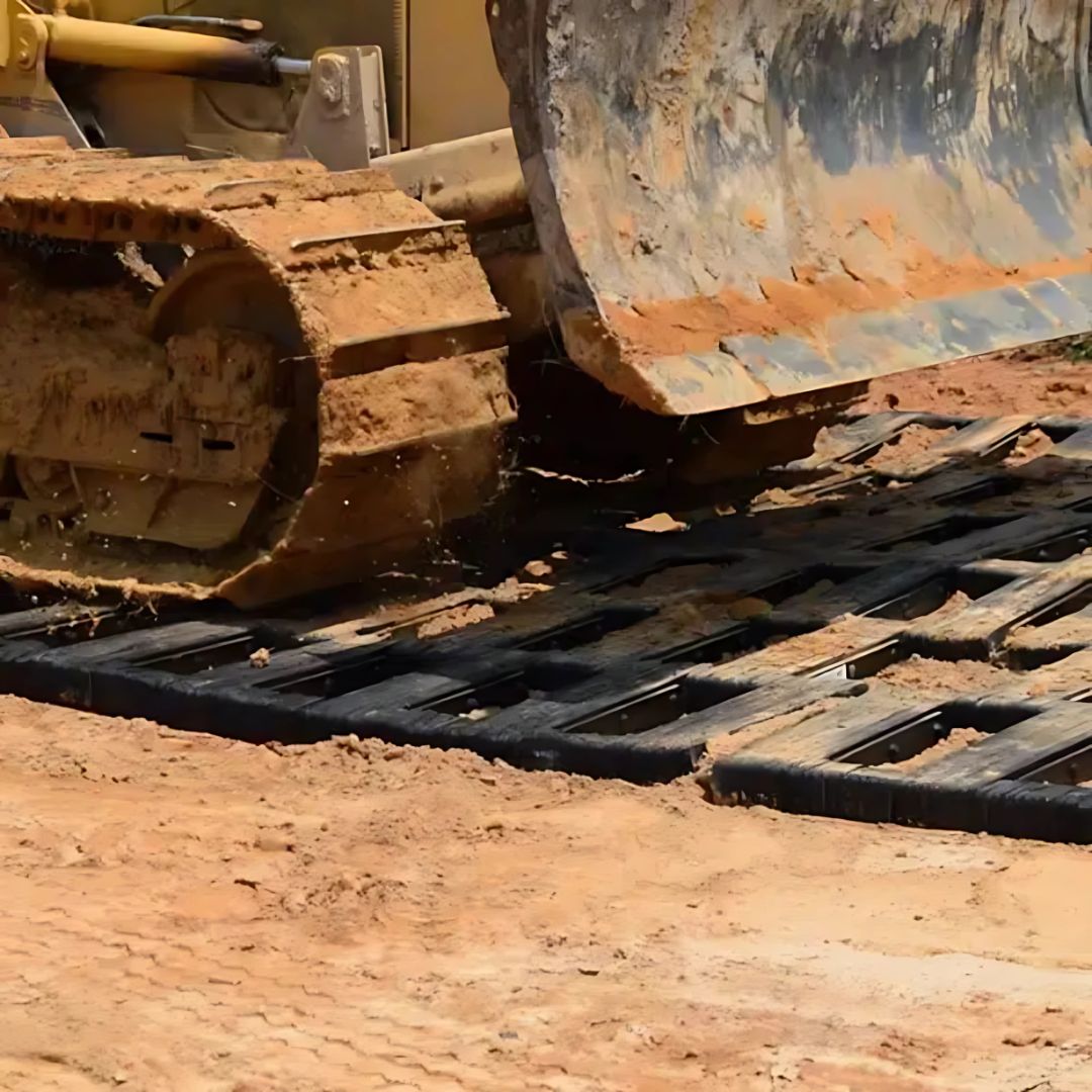 Wheel cleaning plates