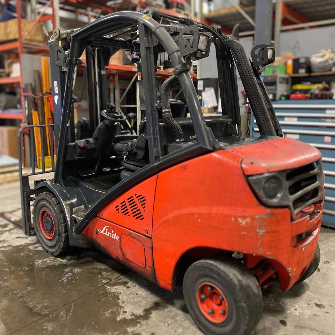 Chariot élévateur à combustion interne avec pneus pneumatiques - 7000 lb - H35D