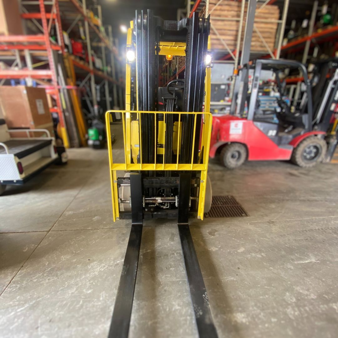 Chariot élévateur Hyster 6000lbs - E60XN (4)