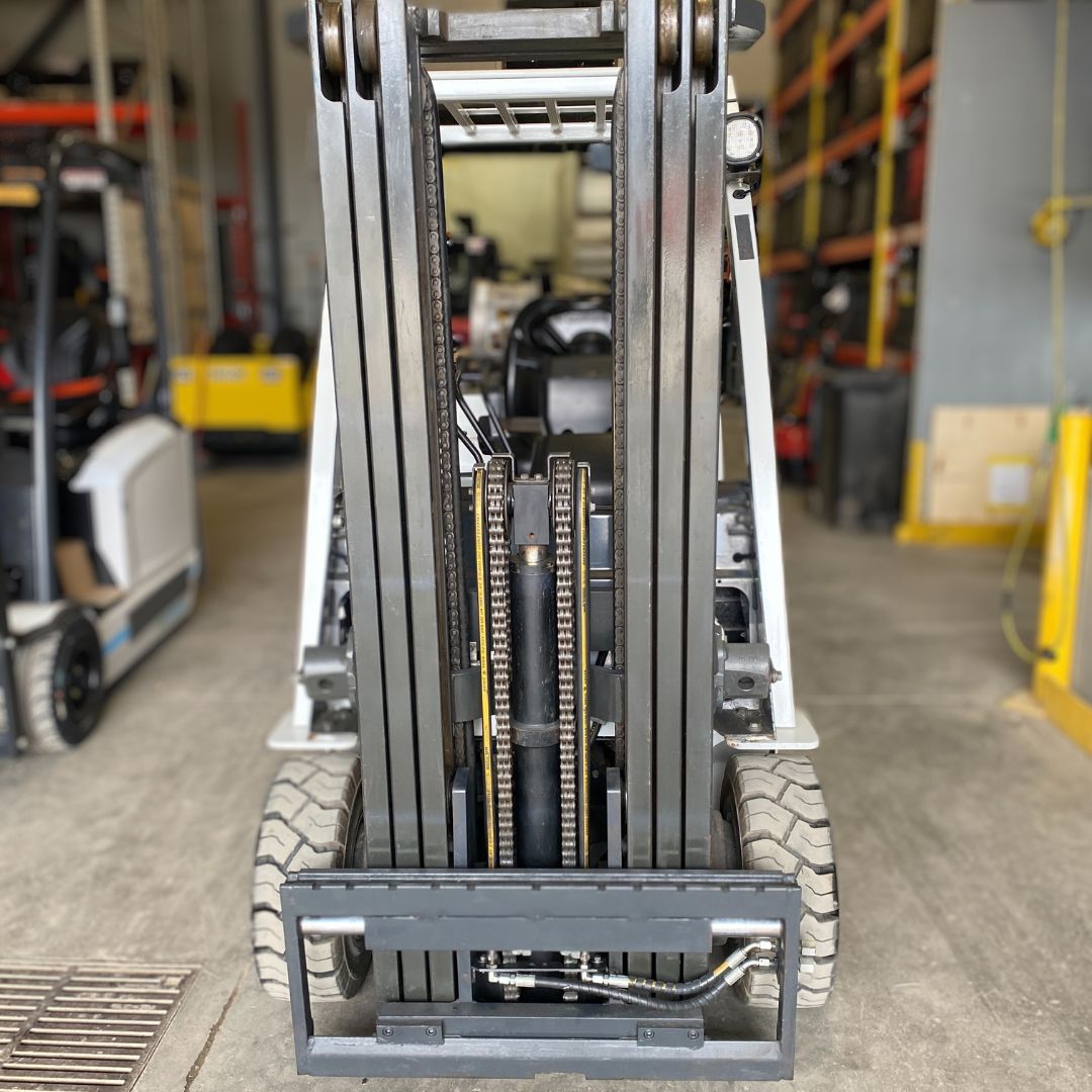 Chariot élévateur à combustion interne avec pneus pneumatiques - 5000 lb - AF50LP