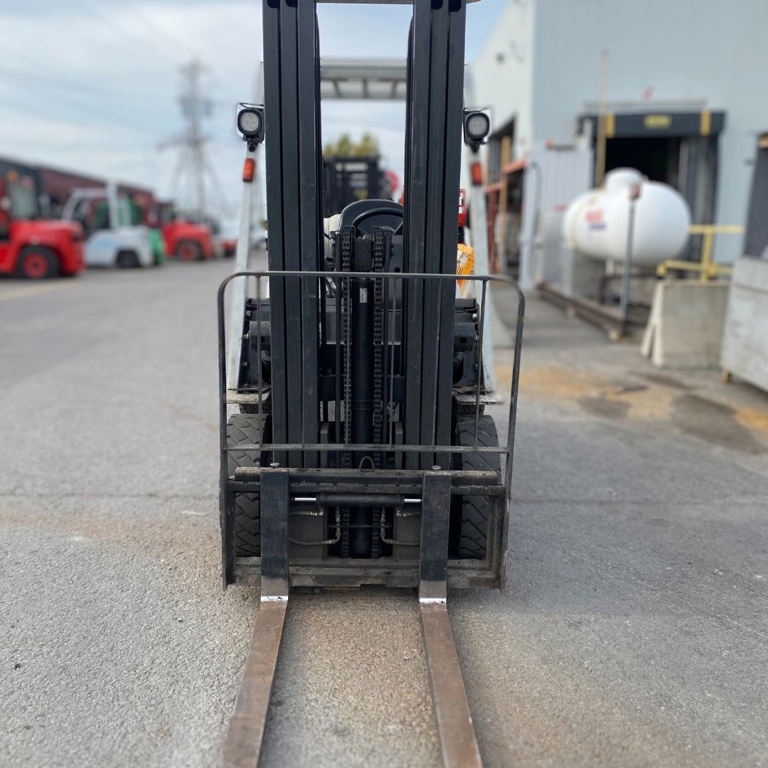 Chariot élévateur Unicarriers 5000lbs - PF50 (4)