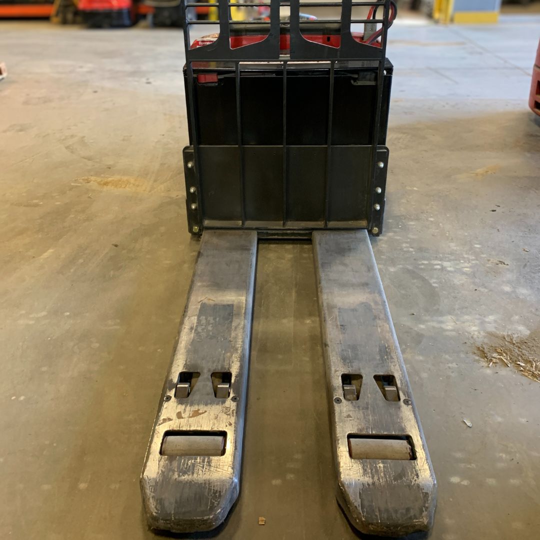 Transpalette Raymond - 6000 lb - 8410